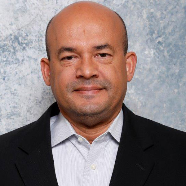 Alejandro Victoria, M.D. photo